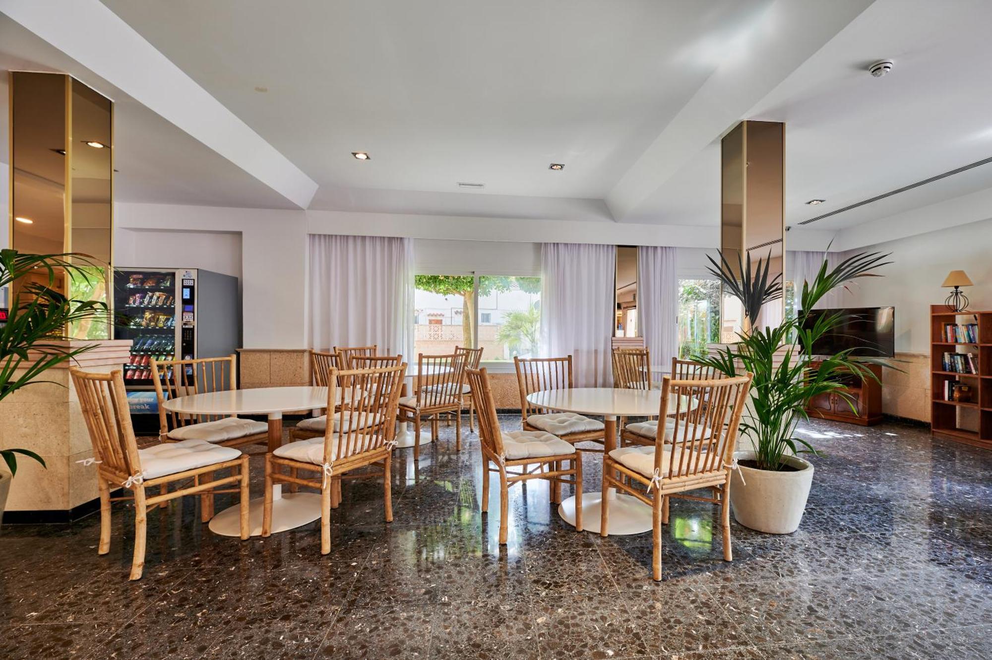 Roc Oberoy - Adults Only Hotel Peguera Ngoại thất bức ảnh