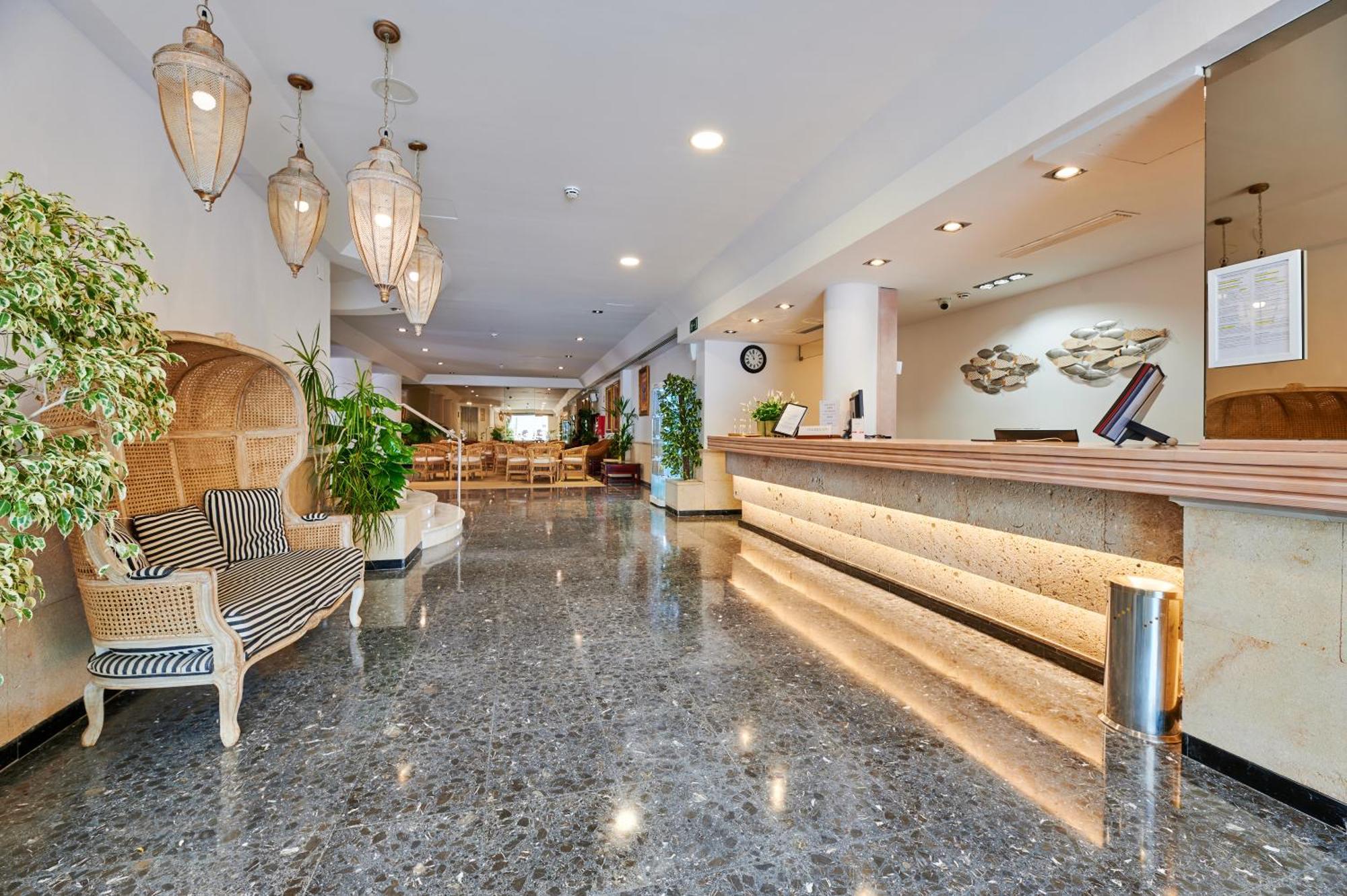 Roc Oberoy - Adults Only Hotel Peguera Ngoại thất bức ảnh